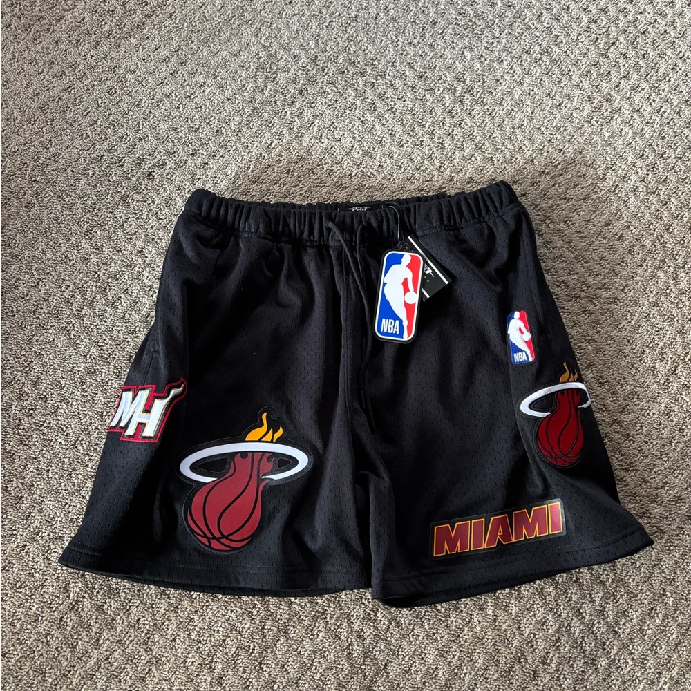 NWT Pro Standard Men’s Shorts NBA Miami Heat